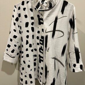 Fun, classy size Small Lior Tunic Top,